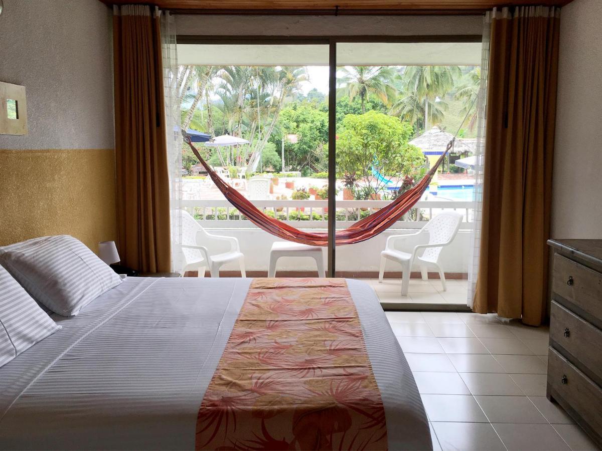 Hotel Hacienda El Diamante Villeta Buitenkant foto
