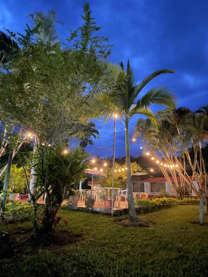 Hotel Hacienda El Diamante Villeta Buitenkant foto