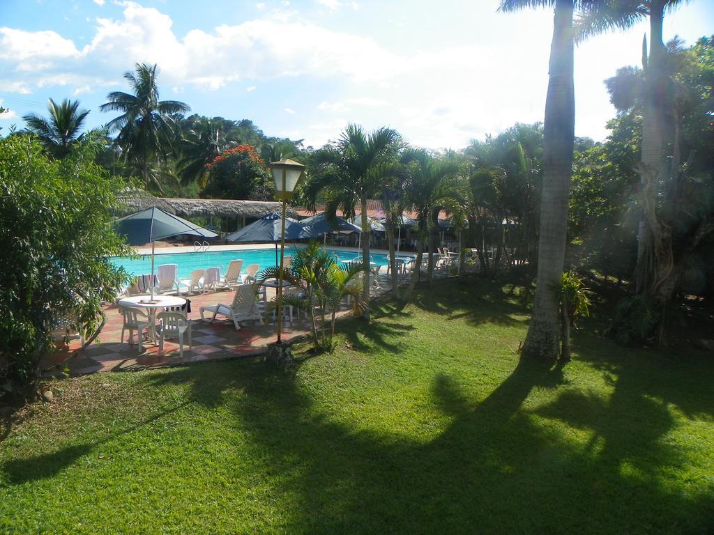 Hotel Hacienda El Diamante Villeta Buitenkant foto