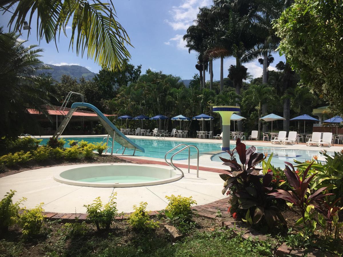 Hotel Hacienda El Diamante Villeta Buitenkant foto