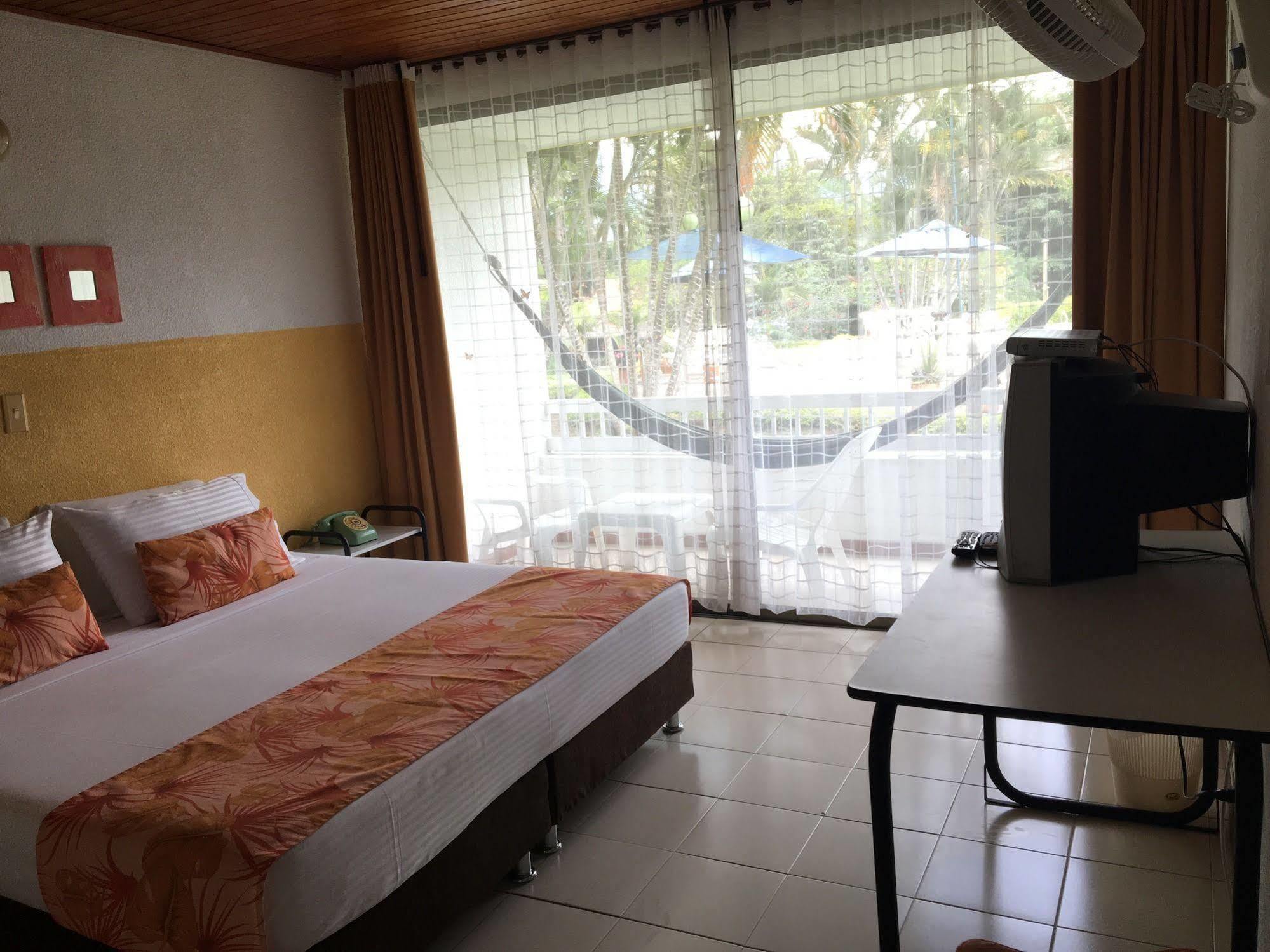 Hotel Hacienda El Diamante Villeta Buitenkant foto