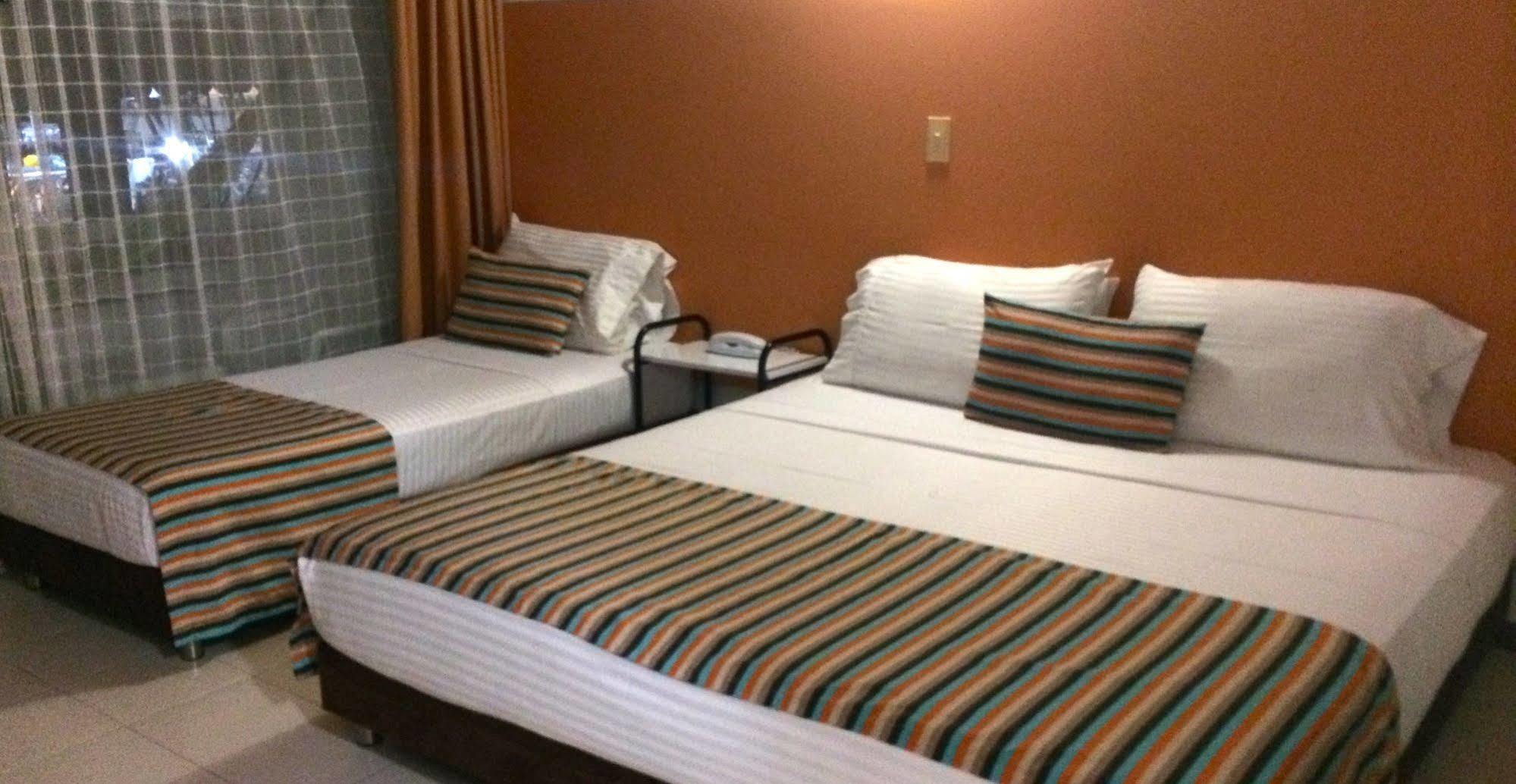 Hotel Hacienda El Diamante Villeta Buitenkant foto