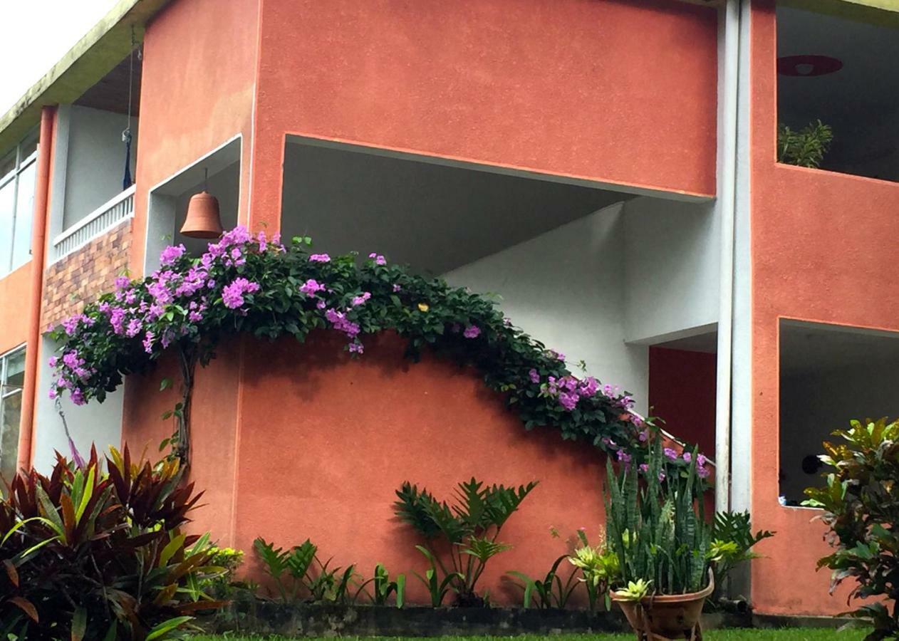 Hotel Hacienda El Diamante Villeta Buitenkant foto